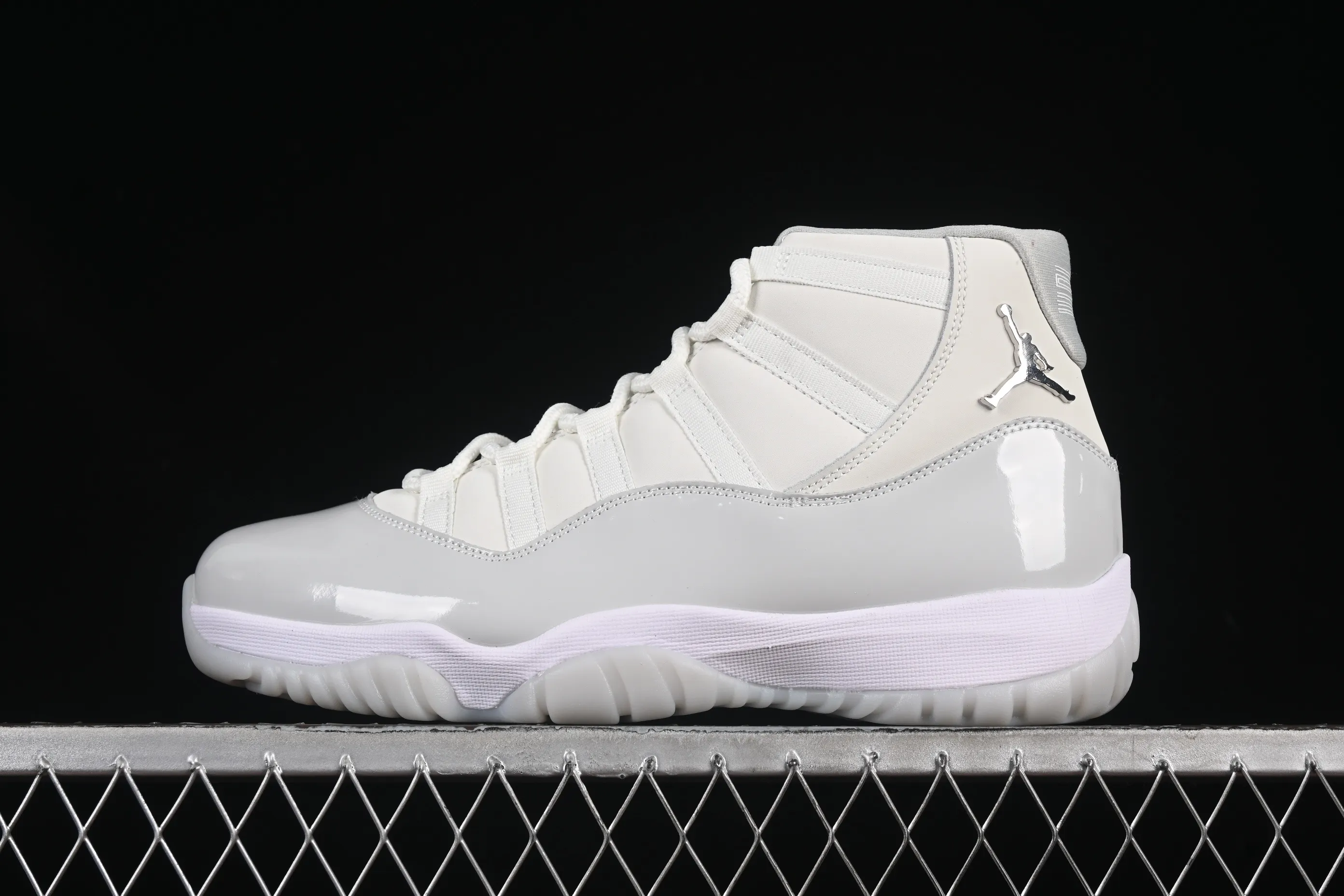 All categories Air Jordan Jordan series basketball shoes Air Jordan 11 Air Jordan 11 Retro "Grand Finale" AJ11 Joe 11 Pearl Gray AR0715-110